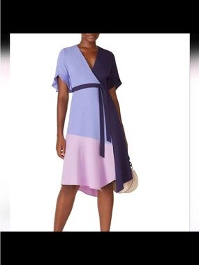 Hutch size large blue & purple short sleeved dress excellent condition
